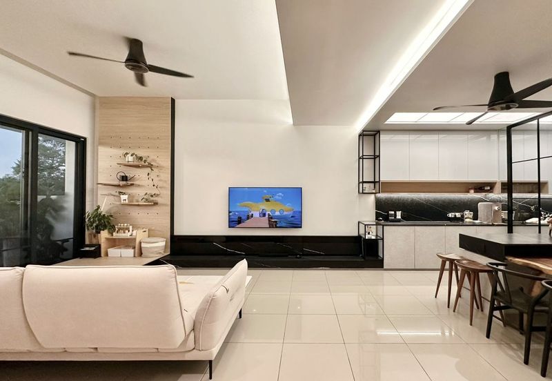 Lucent Residence @ twentyfive.7