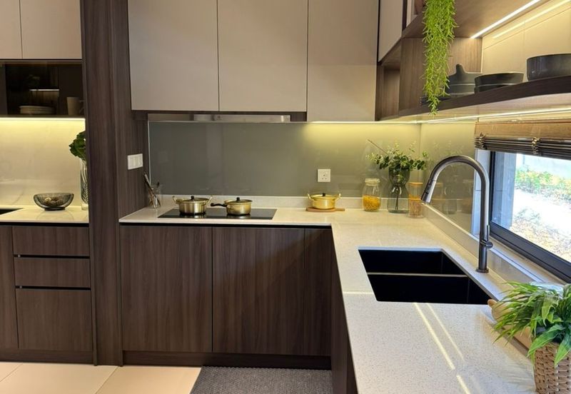 2 STOREY SUPERLINK END & CORNER LOT AVAILABLE