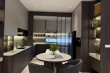 2 STOREY SUPERLINK END & CORNER LOT AVAILABLE