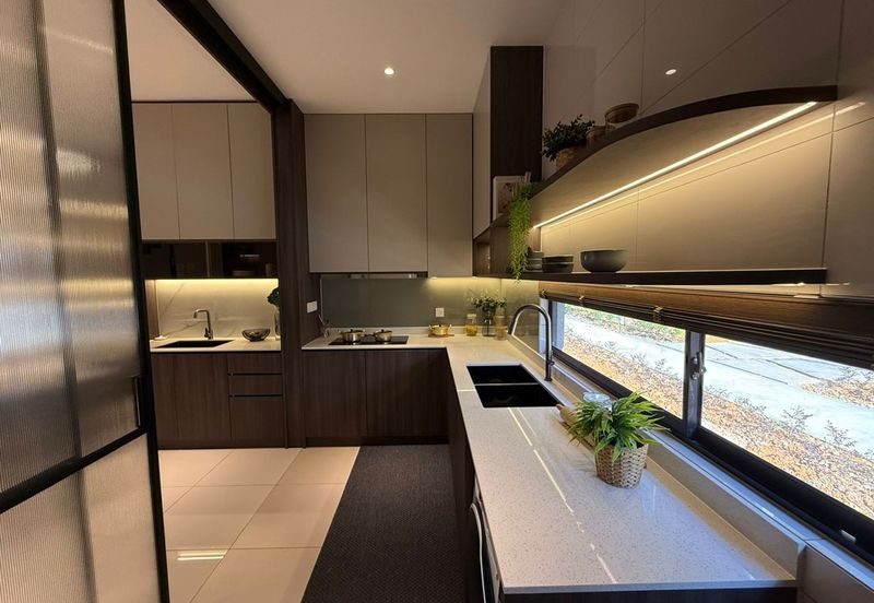 2 STOREY SUPERLINK END & CORNER LOT AVAILABLE