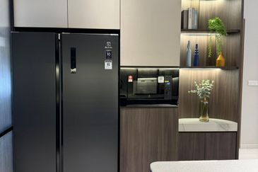 2 STOREY SUPERLINK END & CORNER LOT AVAILABLE