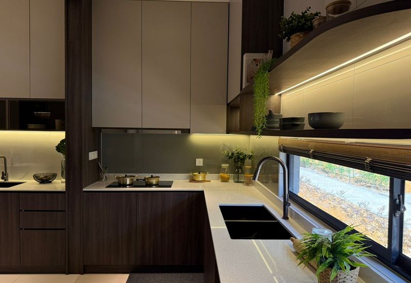 2 STOREY SUPERLINK END & CORNER LOT AVAILABLE