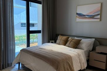 2 STOREY SUPERLINK END & CORNER LOT AVAILABLE