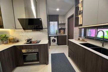 LUXURIOUS GARDEN HOME SEMI D CONCEPT