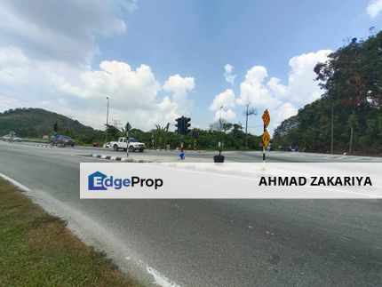 Fronting Main Road, Rectangular Shape, Commercial, Selangor, Sepang