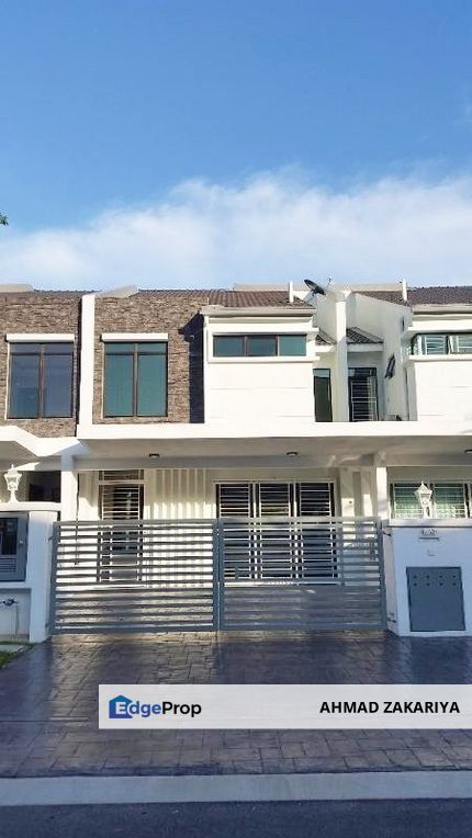 Bigger Unit, 5 Bedrooms Double Storey Terrace Ceria Residence, Cyberjaya Near Hospital Cyberjaya., Selangor, Cyberjaya