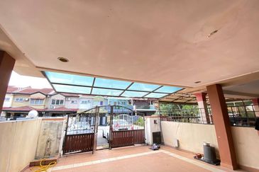PUJ 2 Puncak Jalil Seri Kembangan 2 Storey Terrace