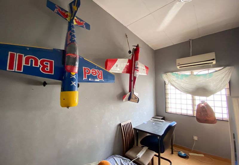 PUJ 2 Puncak Jalil Seri Kembangan 2 Storey Terrace