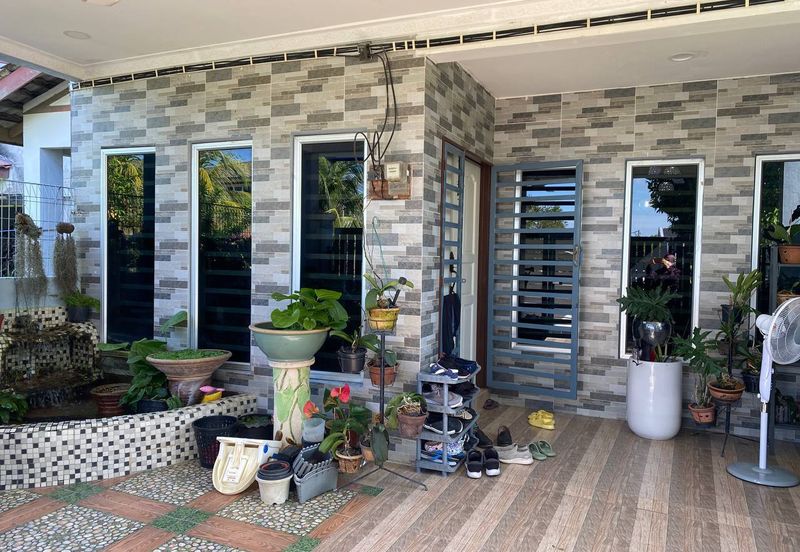 Jalan Kemboja Bukit Sentosa Double Storey Terrace For Sale