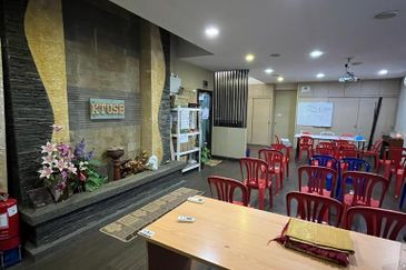 Shop Jln Utama Mutiara Rini Skudai Johor For Sale