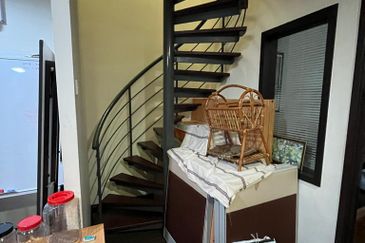 Shop Jln Utama Mutiara Rini Skudai Johor For Sale