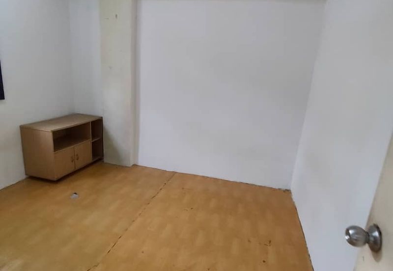 Pangsapuri Putra Damai