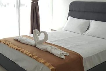 Fully Furnished Apartment D'Pristine Medini for Sa