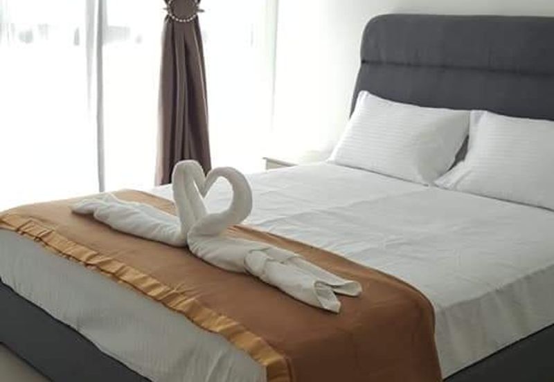 Fully Furnished Apartment D'Pristine Medini for Sa