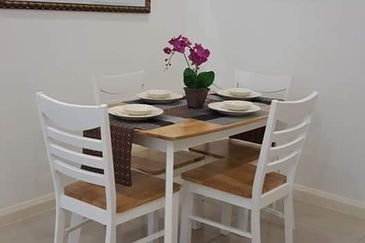 Fully Furnished Apartment D'Pristine Medini for Sa