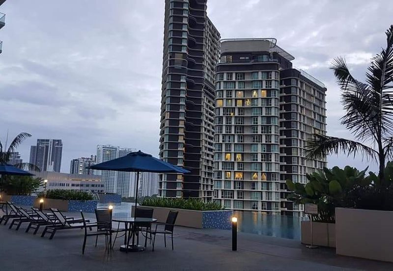 Fully Furnished Apartment D'Pristine Medini for Sa