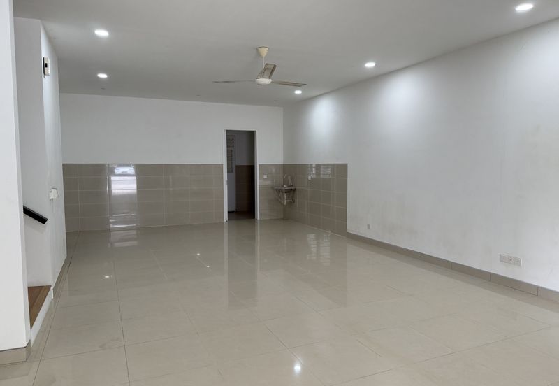 Duta Villa, Presint 14