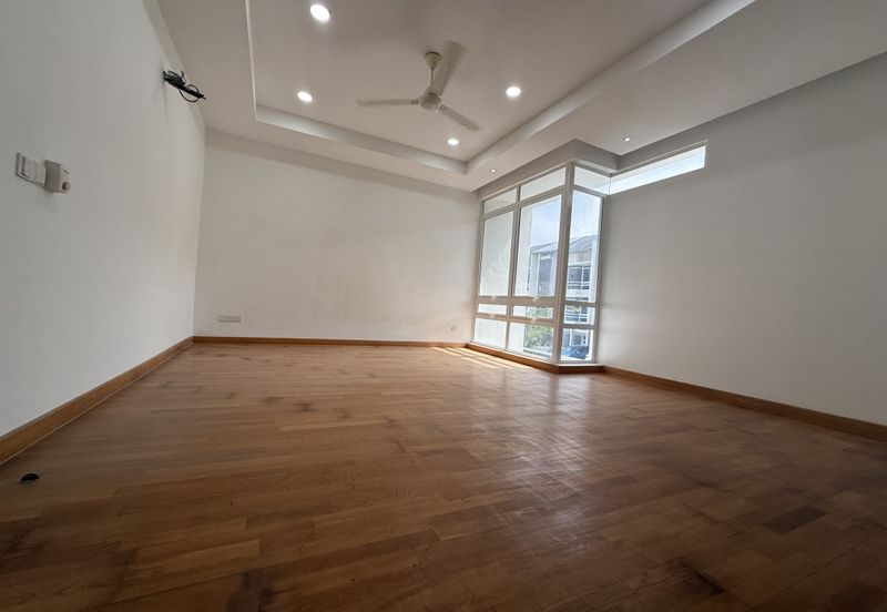 Duta Villa, Presint 14