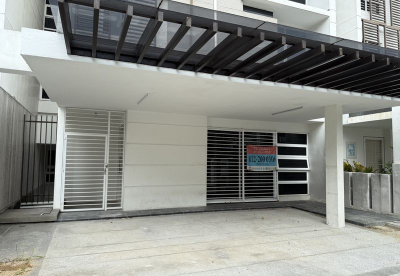 Duta Villa, Presint 14