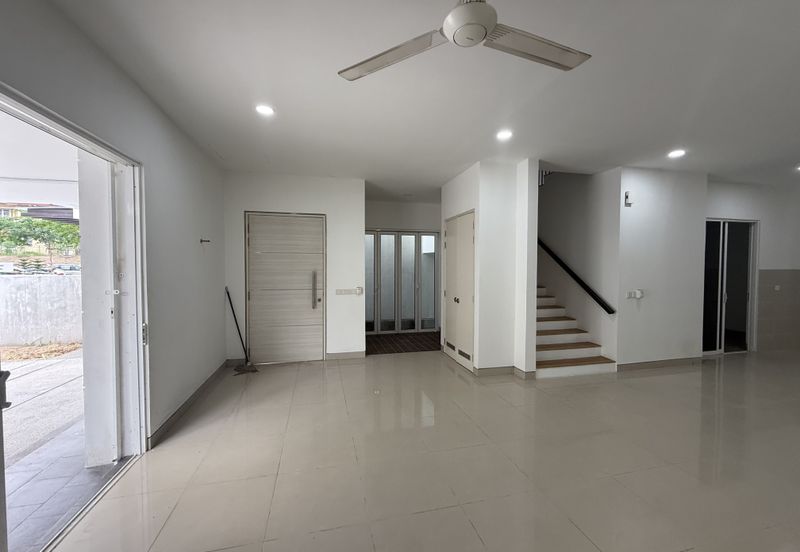 Duta Villa, Presint 14