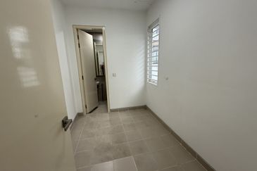 Duta Villa, Presint 14