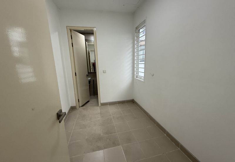 Duta Villa, Presint 14