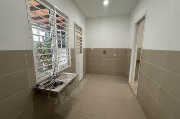 Duta Villa, Presint 14