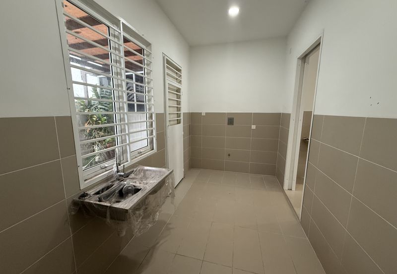 Duta Villa, Presint 14