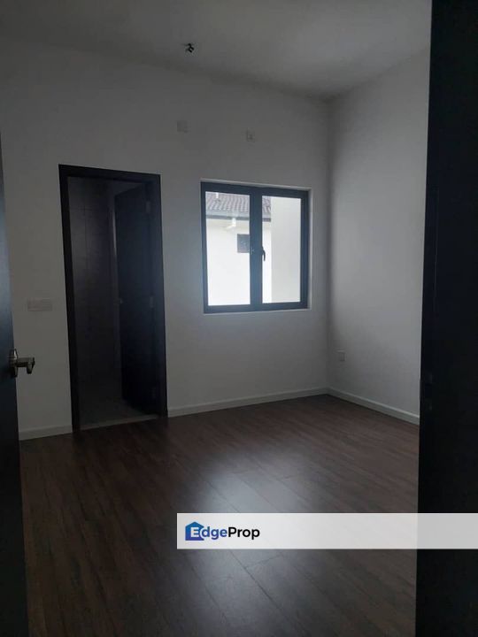 2 storey Terrace Serenia Anisa Serenia City Sepang, Selangor, Sepang
