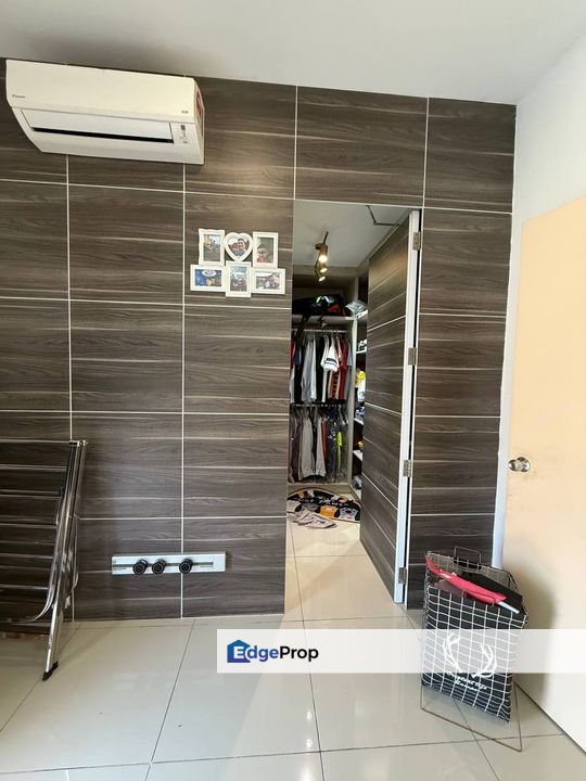 Extended Facing Field Endlot 2 storey Saujana KLIA Kota Warisan, Selangor, Sepang