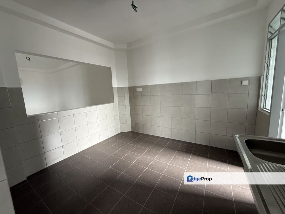 Newly Refurbished Sri Angsana Hilir Block C Desa Pandan Ampang , Selangor, Ampang