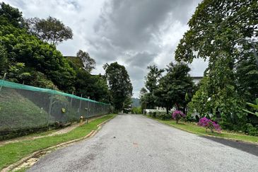 Freehold Bungalow Lot Country Heights Damansara For Sale