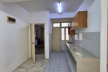 Kiambang Apartment, Taman Putra Perdana