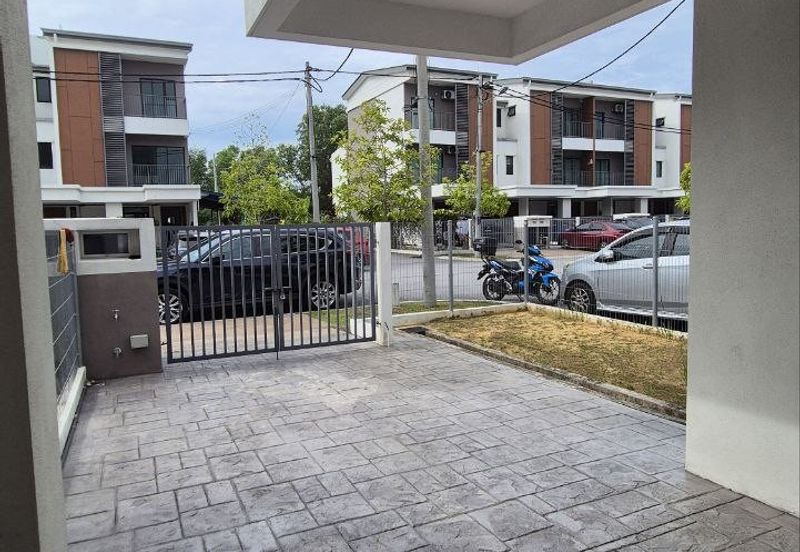 Elegan Residensi, Taman Putra Perdana