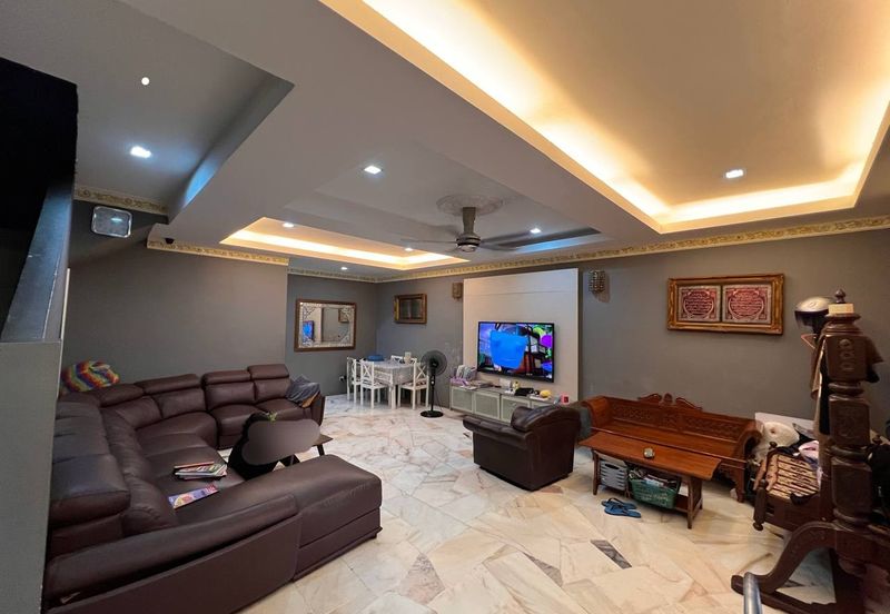 Taman Saujana Puchong