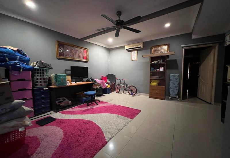 Taman Saujana Puchong