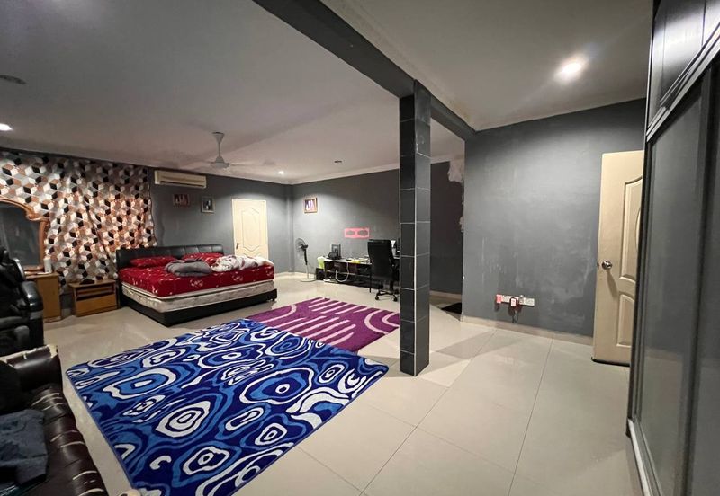 Taman Saujana Puchong