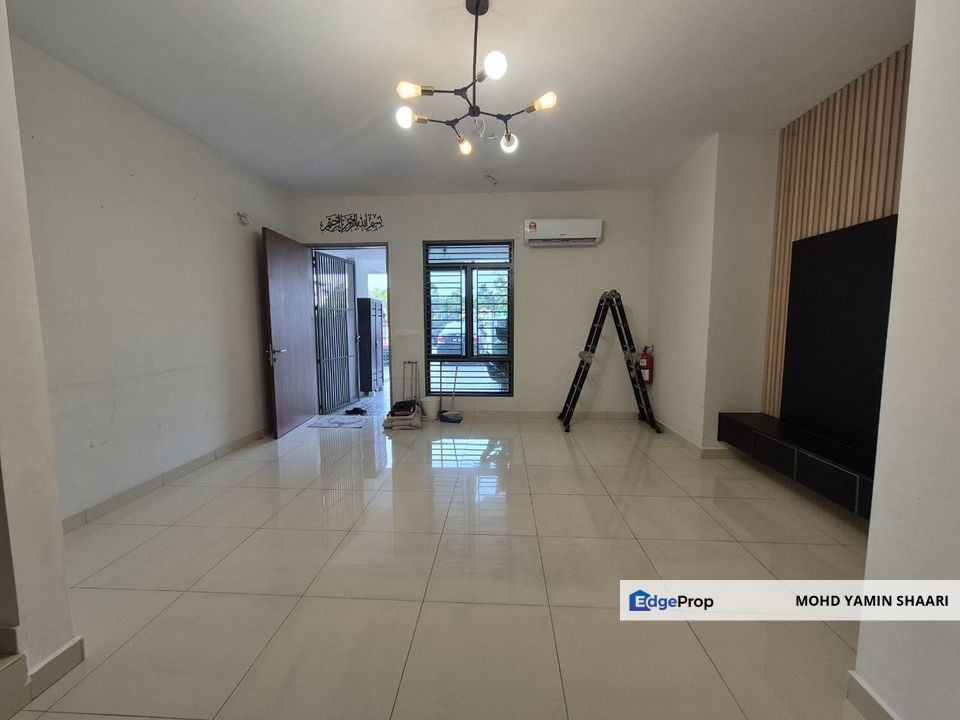 TERMURAH untuk Lower Floor Elegan Residensi! Puchong - Facing Open, JE2, Selangor, Puchong