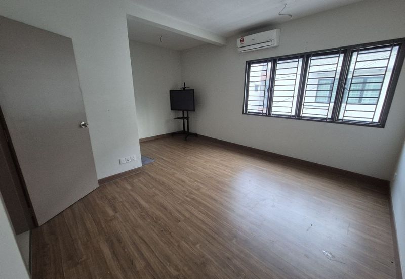 Elegan Residensi, Taman Putra Perdana