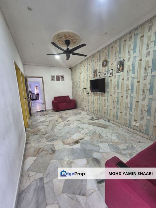 1sty terrace Tmn Berjaya, Sg Chua, Kajang, Non bumi lot, Selangor, Kajang