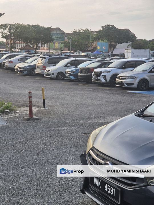 𝐑𝐮𝐦𝐚𝐡 𝐛𝐚𝐰𝐚𝐡, 𝐠𝐫𝐨𝐮𝐧𝐝 𝐟𝐥𝐨𝐨𝐫, 𝐀𝐩𝐚𝐫𝐭𝐦𝐞𝐧𝐭 𝐀𝐧𝐠𝐠𝐞𝐫𝐢𝐤, 𝐓𝐚𝐦𝐚𝐧 𝐏𝐮𝐭𝐫𝐚 𝐏𝐞𝐫𝐝𝐚𝐧𝐚 𝐔𝐧𝐭𝐮𝐤 𝐃𝐢𝐣𝐮𝐚𝐥, Selangor, Puchong South