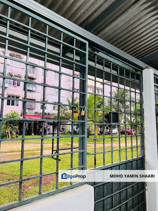 𝐑𝐮𝐦𝐚𝐡 𝐛𝐚𝐰𝐚𝐡, 𝐠𝐫𝐨𝐮𝐧𝐝 𝐟𝐥𝐨𝐨𝐫, 𝐀𝐩𝐚𝐫𝐭𝐦𝐞𝐧𝐭 𝐀𝐧𝐠𝐠𝐞𝐫𝐢𝐤, 𝐓𝐚𝐦𝐚𝐧 𝐏𝐮𝐭𝐫𝐚 𝐏𝐞𝐫𝐝𝐚𝐧𝐚 𝐔𝐧𝐭𝐮𝐤 𝐃𝐢𝐣𝐮𝐚𝐥, Selangor, Puchong South