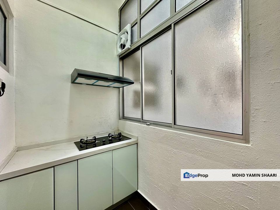 NICE OPEN LAKE VIEW LBS Skylake Residence Taman Putra Perdana Puchong Selangor, Selangor, Puchong