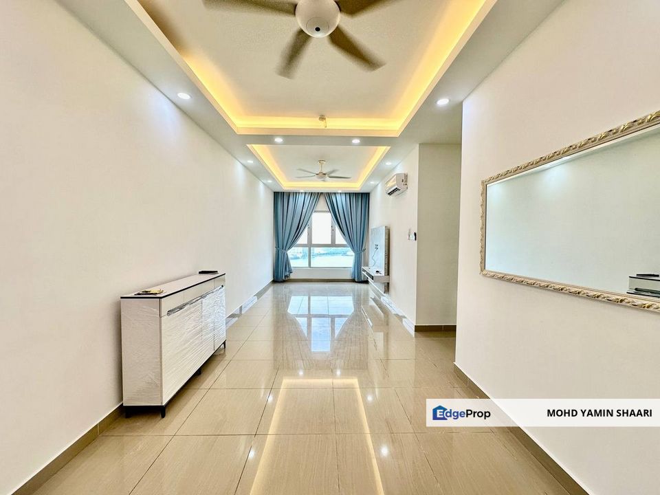 NICE OPEN LAKE VIEW LBS Skylake Residence Taman Putra Perdana Puchong Selangor, Selangor, Puchong