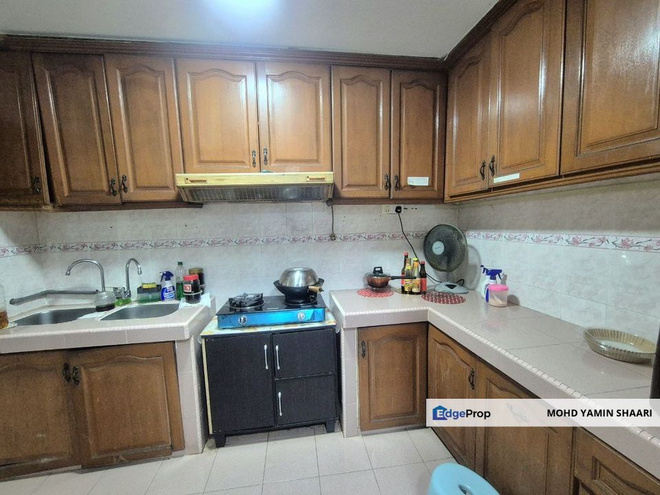 Facing Open - 2 Storey Semi D Cluster House Seksyen 17 Shah Alam, Selangor, Shah Alam