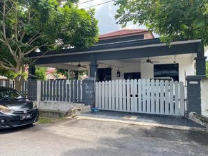 CORNER UNIT Bungalow Single Story Taman Krubong Pe for Sale @RM580,000 ...