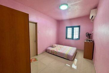 Lily & Jasmine Apartment