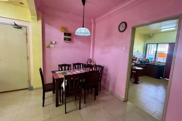 Lily & Jasmine Apartment