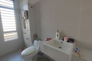 Austin Residence @Taman Mount Austin