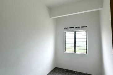 Taman Pulai Utama Flat